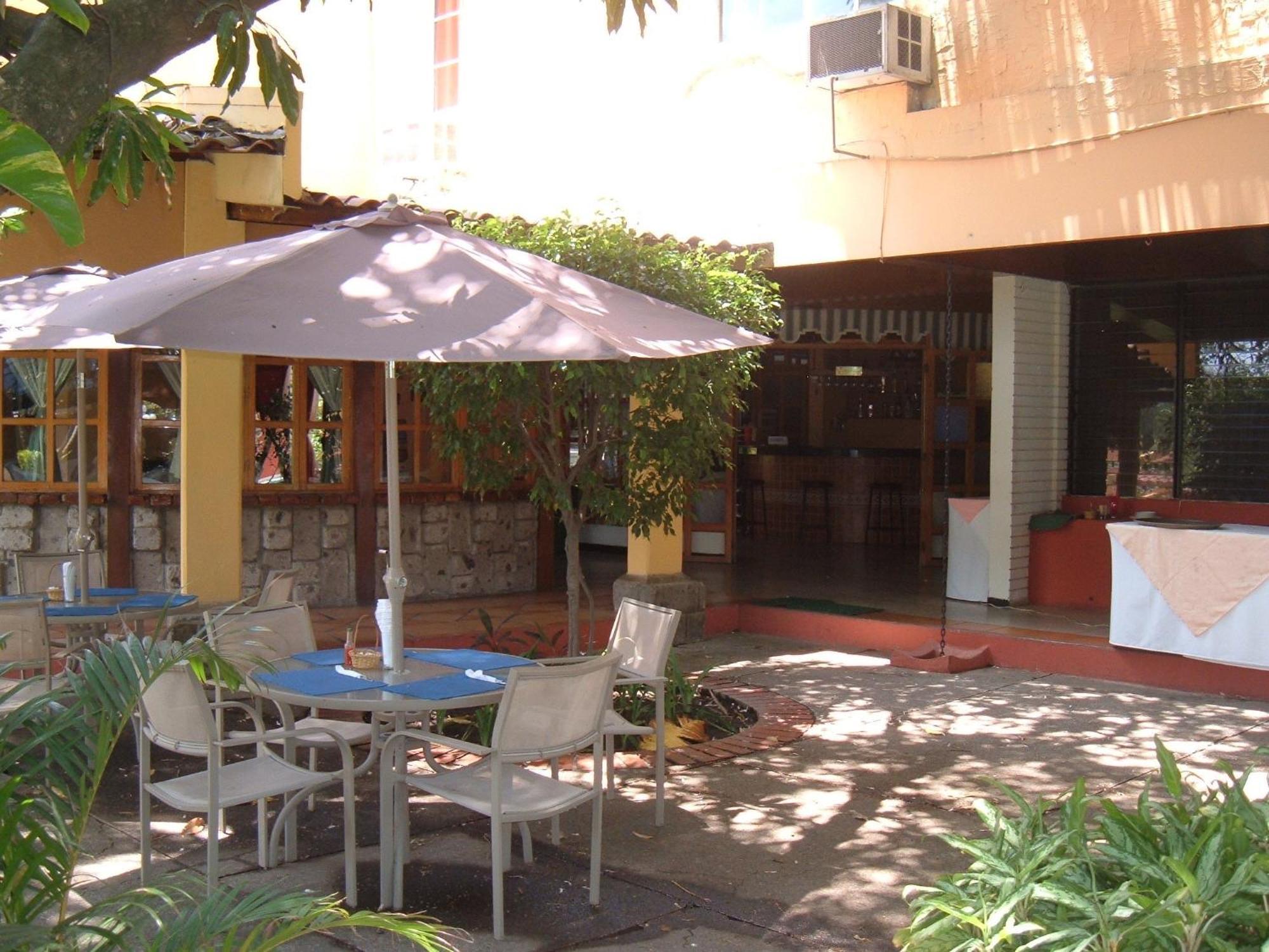 Hotel Mediterraneo Plaza San Salvador Exterior photo