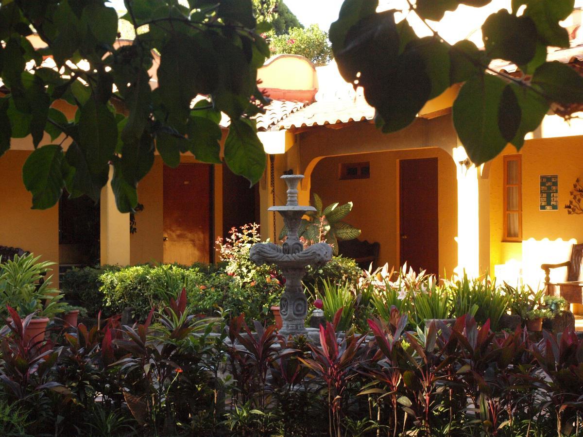 Hotel Mediterraneo Plaza San Salvador Exterior photo